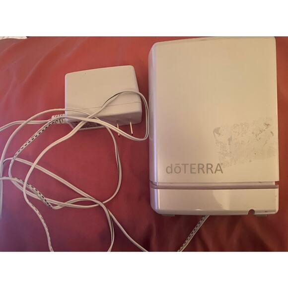 doTERRA Aroma Lite Essential Oil Diffuser wtih LED Night Light - Works - Picture 4 of 9